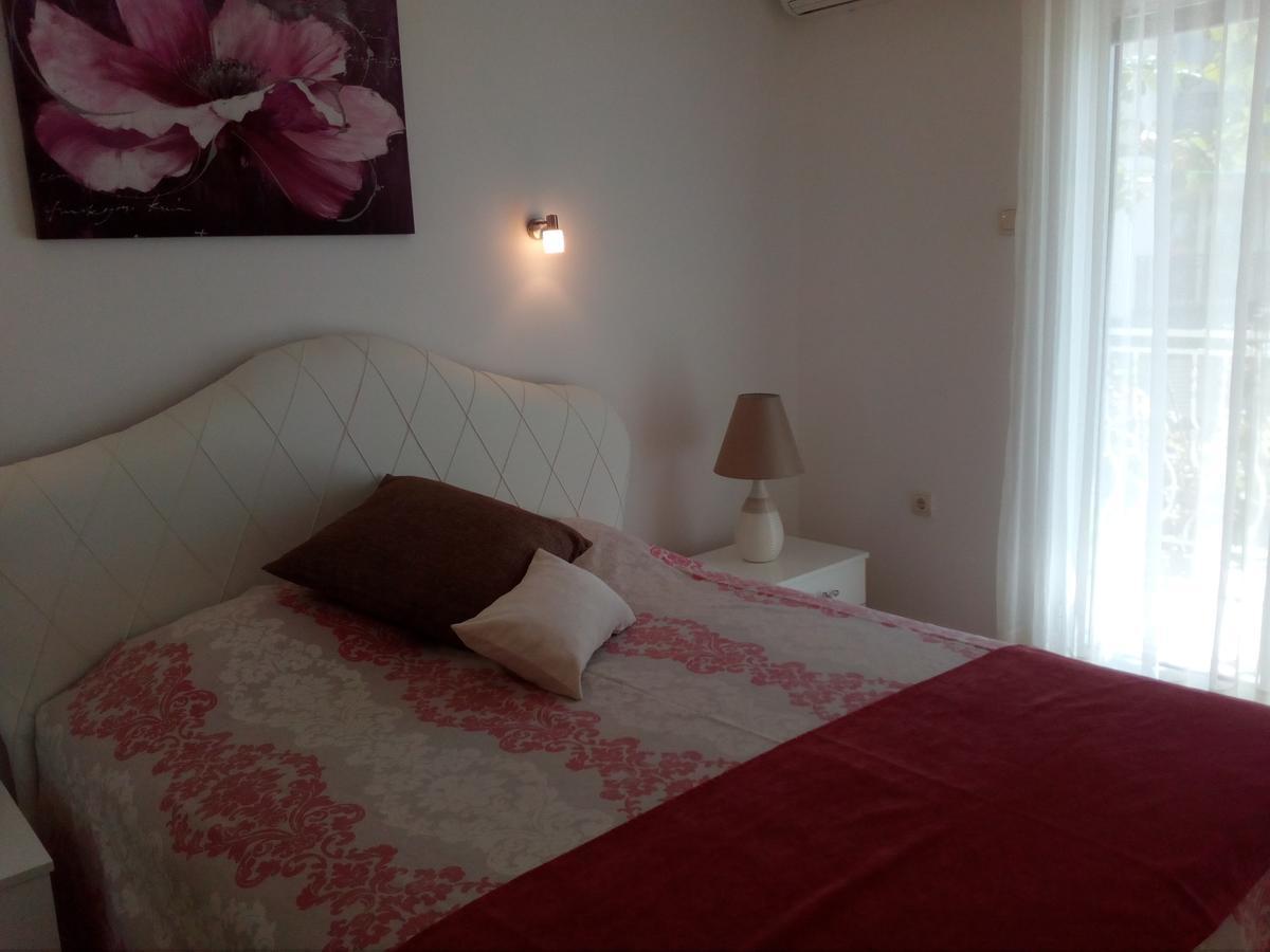 Apartments Slavica Jovanovic Sveti Stefan Exterior photo